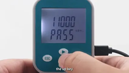 Ajuste del valor total de la alarma (versión en inglés) lote